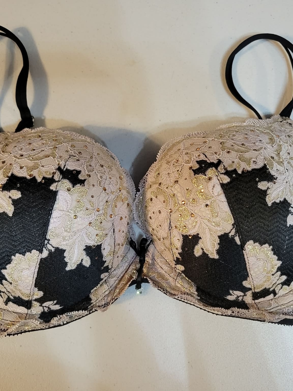 Victoria's Secret Very Sexy Lace Embellished Stones Black Beige Push-Up Bra 34DD